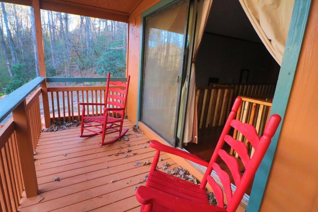 Amazing Cabin Fireplace And Stream #11 เฮเลน ภายนอก รูปภาพ